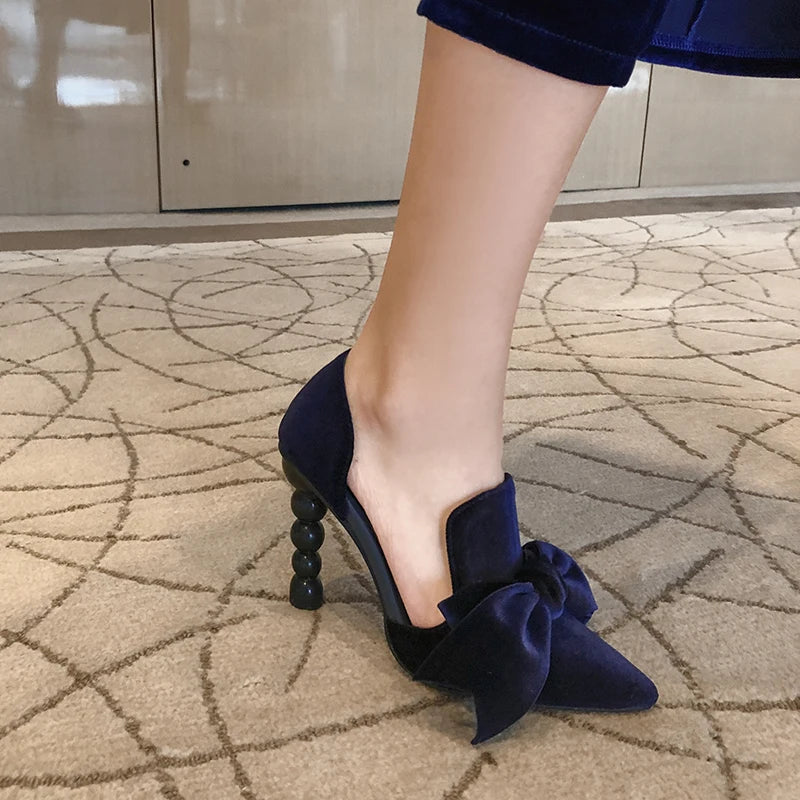 Tony Burch Vintage Bow Pumps