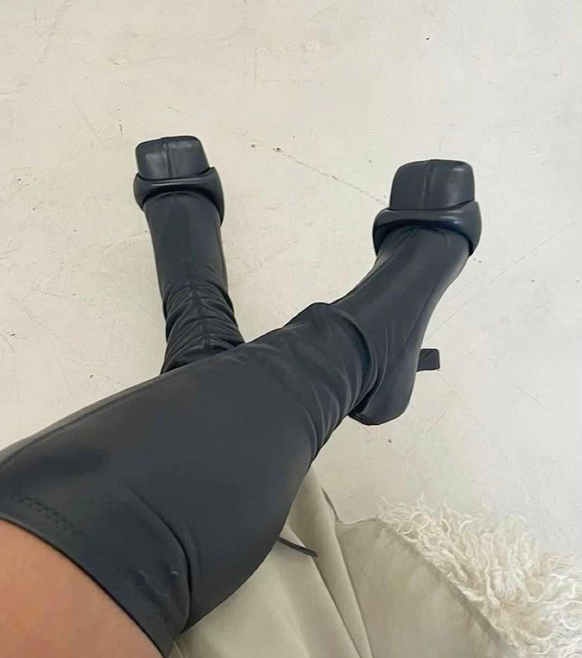 Square Tube Detail Knee High High Heel Boots