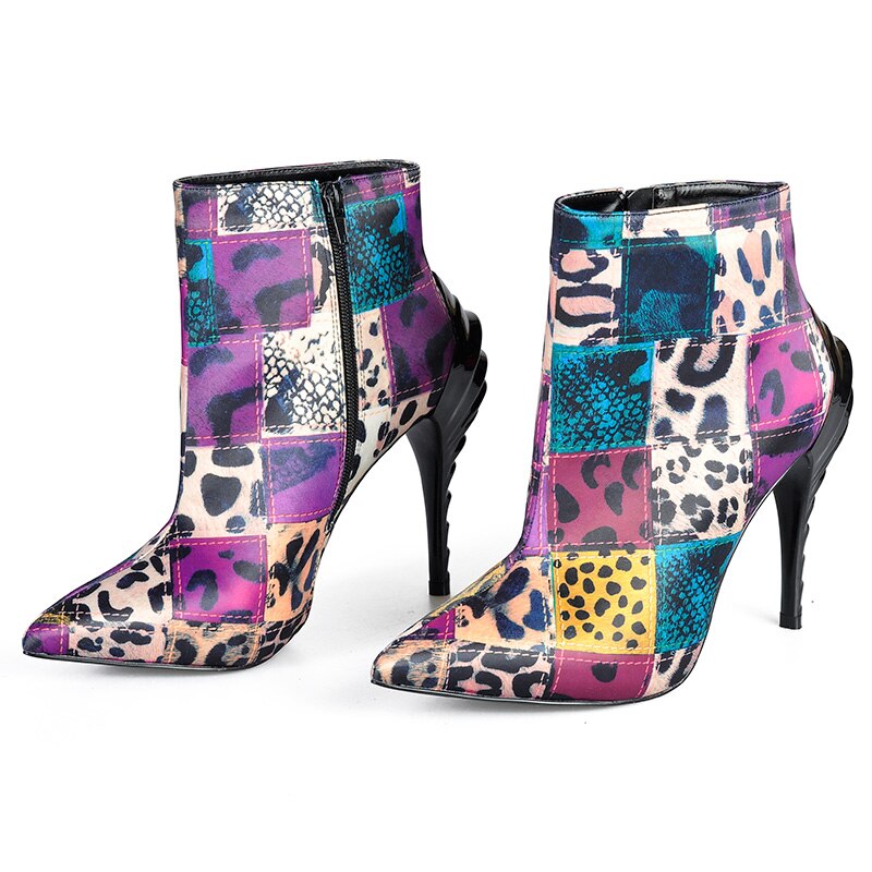 Pointed Toe Boots - Sansa Costa