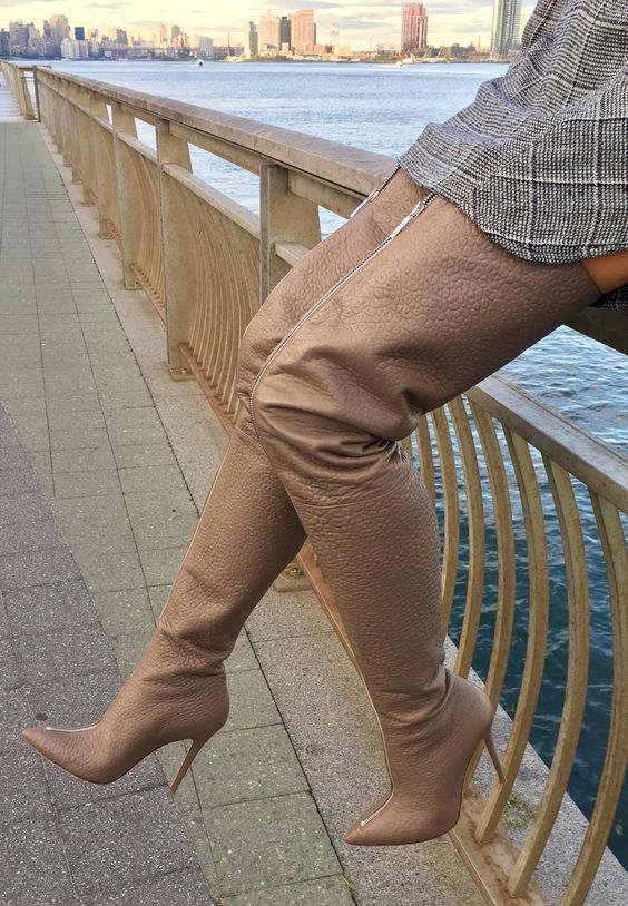 Middle Zipper Knee High Stiletto High Heel Boots