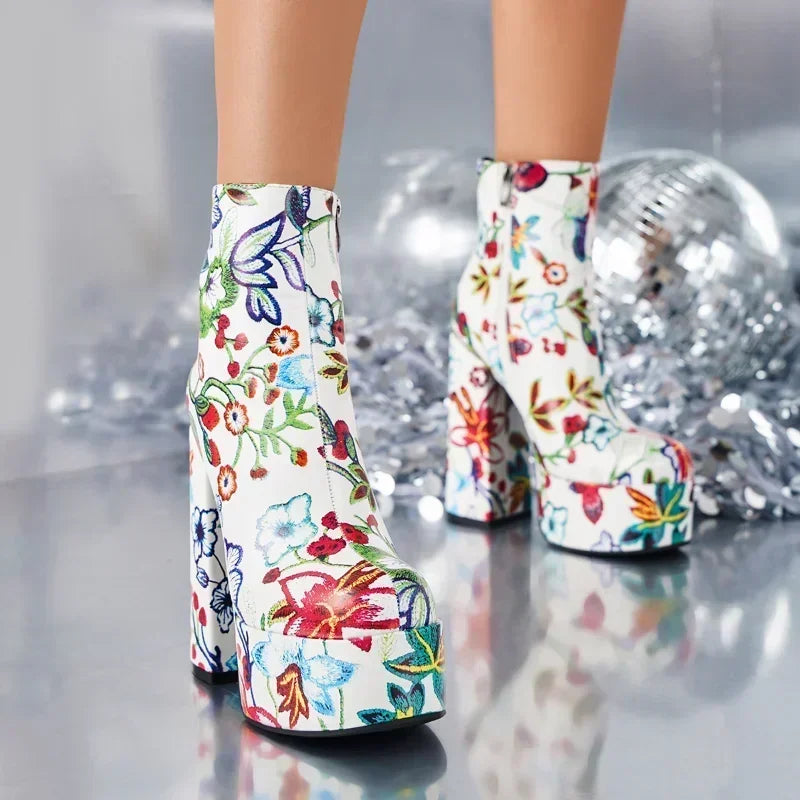 Floral Platform Heels Inspired by Botas de Salto