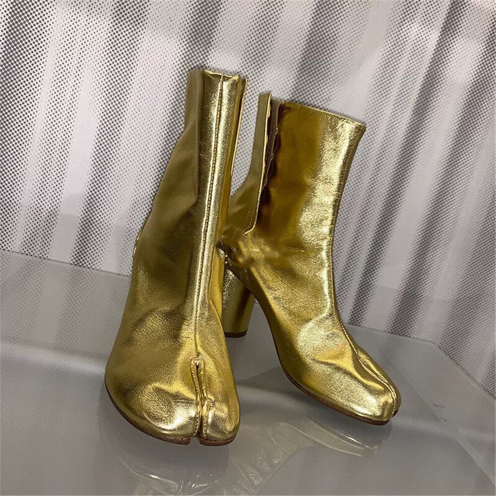 Chunky Round High Heels Boots - Sansa Costa